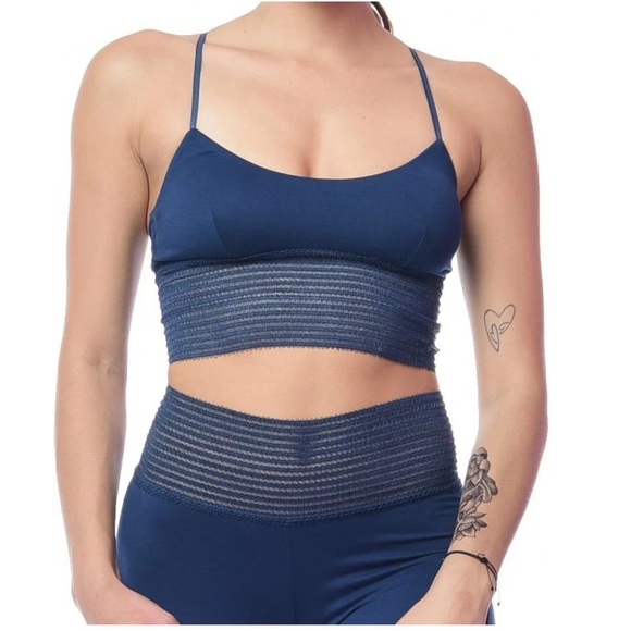 ➖CUTE BOOTY LOUNGE➖ Scrunch Butt Legging & Bra Lifestyle Set - Picture 3 of 9